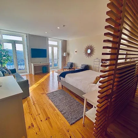 Vitoria's Terrace Apartment Porto